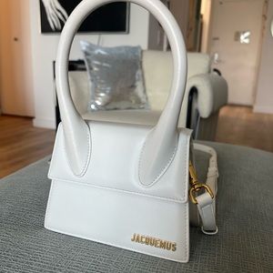 Jacquemus Le Chiquito Women Moyen Bag